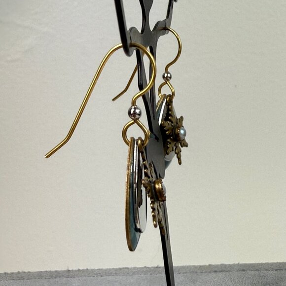 Layered Funky Snowflake w/ Faux Pearl Enamel Dangle & Drop Earrings - Picture 4 of 7